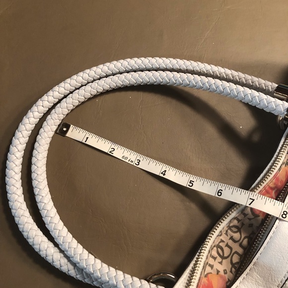 White Guess Satchel - Picture 10 of 11